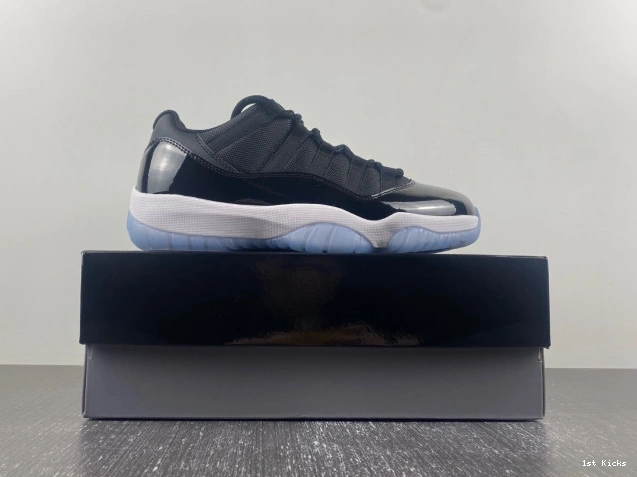 1st Kicks Space FV5104-004 Low Jordan Air Jam 11 0728